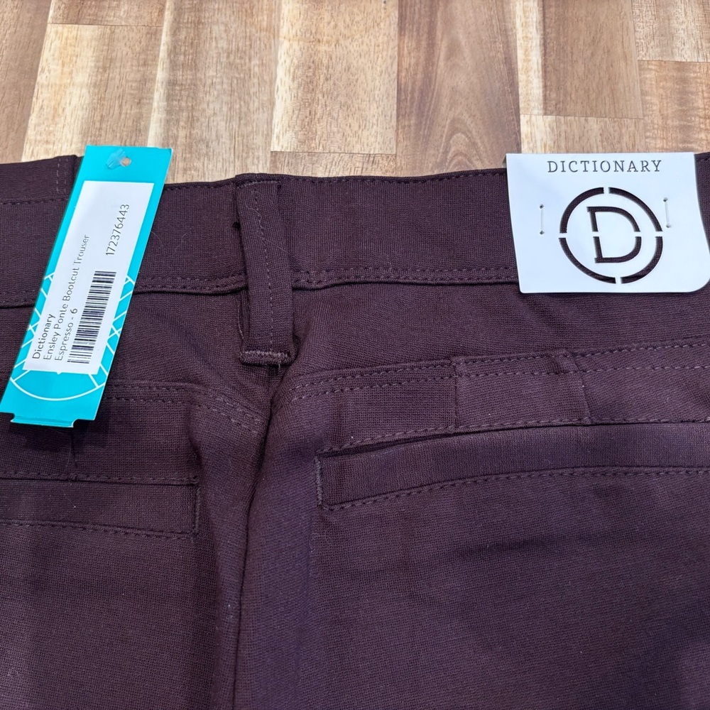 Dictionary Rich Brown/black stretch pants size 6 NWT. Great fit great style.